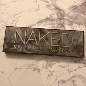 Naked UD Smoky Palette